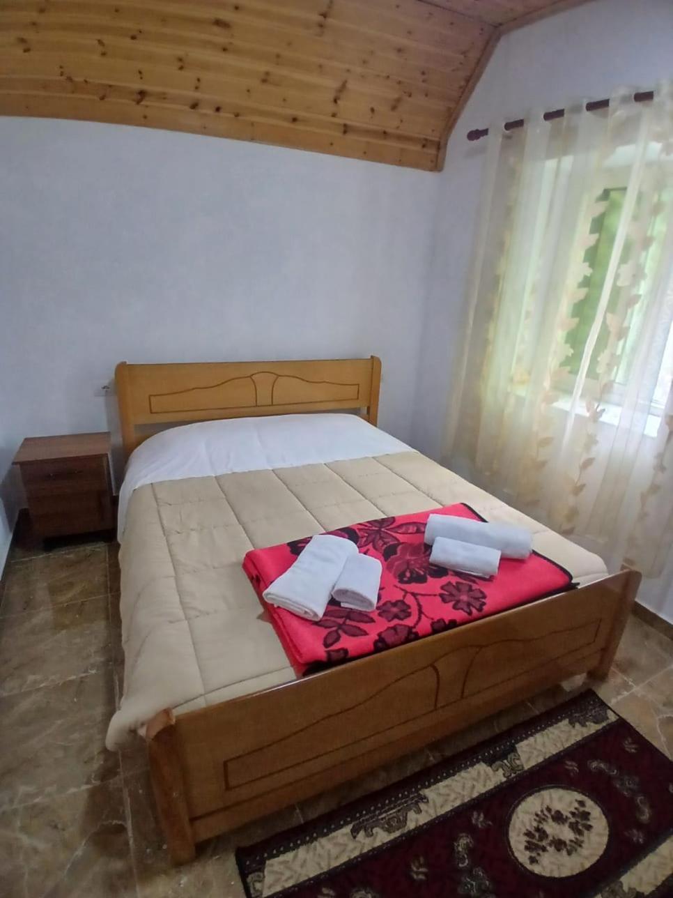Bujtina Milani Bed & Breakfast Theth Exterior photo