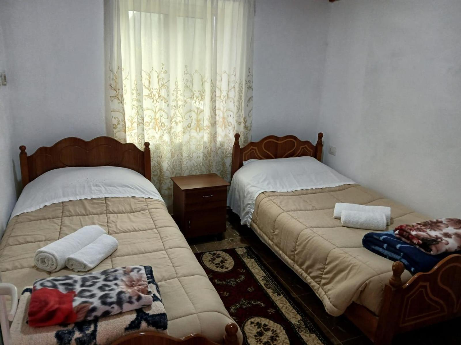 Bujtina Milani Bed & Breakfast Theth Exterior photo